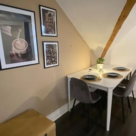 Apartment Centre